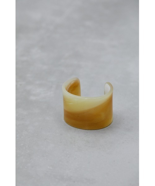 STYLEMIXER（スタイルミキサー）の「マーブルワイドバングル（バングル/リストバンド・レディース・ライトブラウン/ベージュ・FREE）」の4枚目の写真