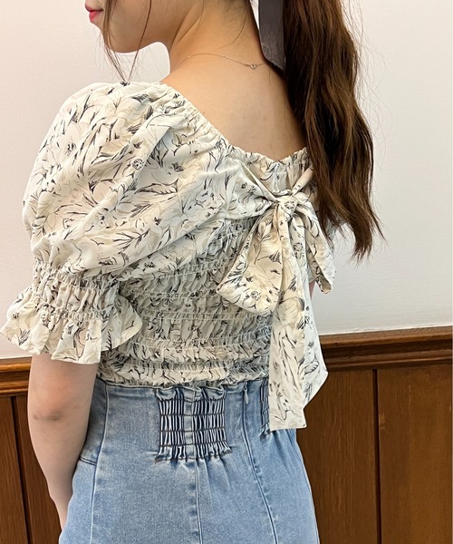 TORTE（トルテ）の「袖フレアシャーリングブラウス（シャツ/ブラウス・レディース・ホワイト/ホワイト系その他/グレー系その他/ライトピンク/ブラック・FREE）」の2枚目の写真