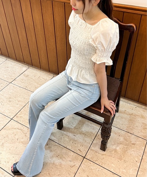 TORTE（トルテ）の「袖フレアシャーリングブラウス（シャツ/ブラウス・レディース・ホワイト/ホワイト系その他/グレー系その他/ライトピンク/ブラック・FREE）」の6枚目の写真