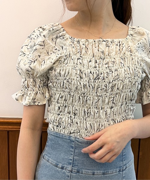 TORTE（トルテ）の「袖フレアシャーリングブラウス（シャツ/ブラウス・レディース・ホワイト/ホワイト系その他/グレー系その他/ライトピンク/ブラック・FREE）」の21枚目の写真