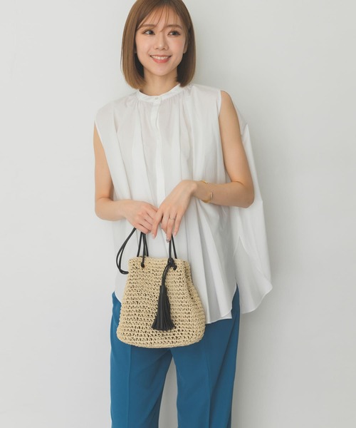 RODE SKO（ロデスコ）の「タッセル付ペーパーキンチャクバッグ（ショルダーバッグ・レディース・ベージュ/ブラウン系その他/ナチュラル・ONE）」の6枚目の写真