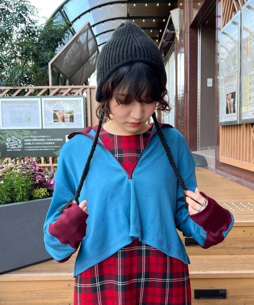 Ray BEAMS(レイビームス)の「Ray BEAMS / イヤーフラップ ニットキャップ(ニットキャップ/ビーニー・レディース・カーキ/ブラック・ONE SIZE)」の16枚目の写真