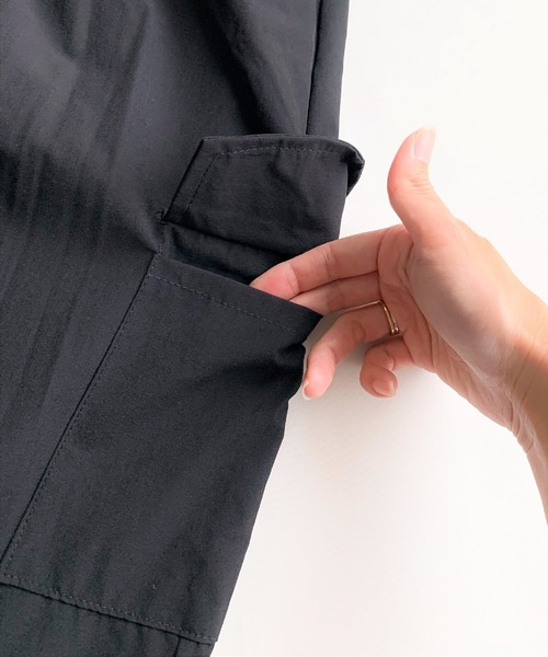 Q（キュー）の「カーゴジョガーパンツ（カーゴパンツ・レディース・ブラック/カーキ・MEDIUM）」の7枚目の写真