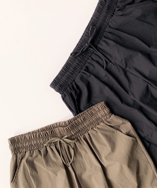Q（キュー）の「カーゴジョガーパンツ（カーゴパンツ・レディース・ブラック/カーキ・MEDIUM）」の6枚目の写真