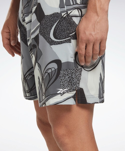 Reebok(リーボック)の「オースティン オールオーバー プリント ショーツ / Austin Allover Print Shorts(その他パンツ・メンズ・ブラック/ブルー・MEDIUM/X-LARGE/X-SMALL/XXX-LARGE)」の4枚目の写真