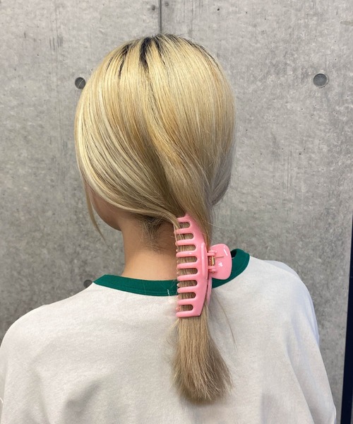 WEGO(ウィゴー)の「WEGO/BIGカラーバンスクリップ(バレッタ/ヘアクリップ・レディース・グリーン系その他/ピンク/オフホワイト/その他1・FREE)」の5枚目の写真
