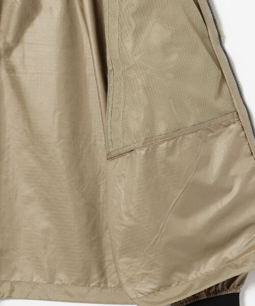 THE NORTH FACE PURPLE LABEL（ザ ノースフェイス パープルレーベル）の「THE NORTH FACE PURPLE LABEL × BEAMS / 別注 マウンテン ウインド パーカ（マウンテンパーカー・メンズ・ベージュ/ブルー系その他・L/XL）」の16枚目の写真