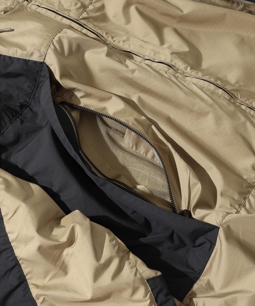 THE NORTH FACE PURPLE LABEL（ザ ノースフェイス パープルレーベル）の「THE NORTH FACE PURPLE LABEL × BEAMS / 別注 マウンテン ウインド パーカ（マウンテンパーカー・メンズ・ベージュ/ブルー系その他・L/XL）」の6枚目の写真