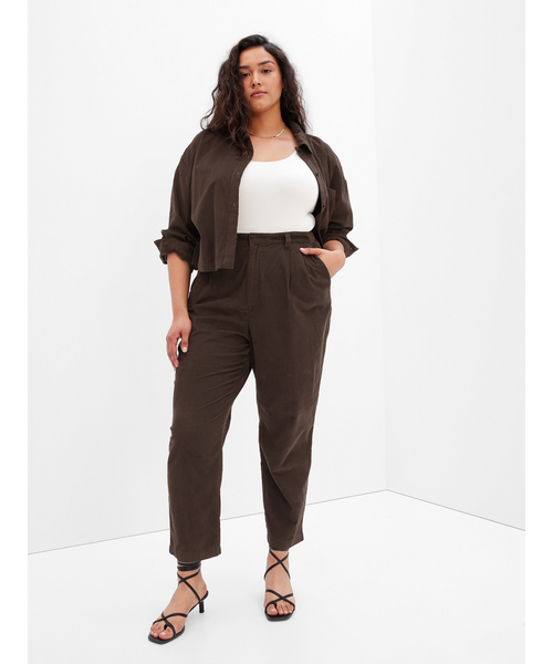 GAP（ギャップ）の「ハイライズ プリーツ テーパード コーデュロイデニム（デニムパンツ・レディース・ベージュ/ブラウン/ブラウン系その他・2/0/4/6/8/10/00/000）」の11枚目の写真