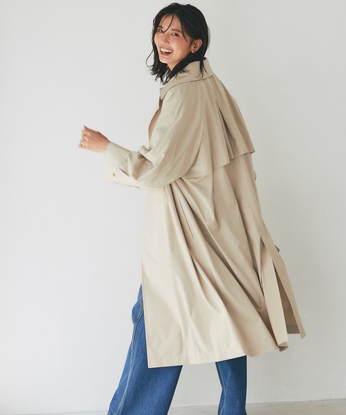 RIVE DROITE（リヴドロワ）の「柔らかい素材感/ライトタフタロングコート（ステンカラーコート・レディース・ベージュ/グレー系その他・FREE）」の8枚目の写真
