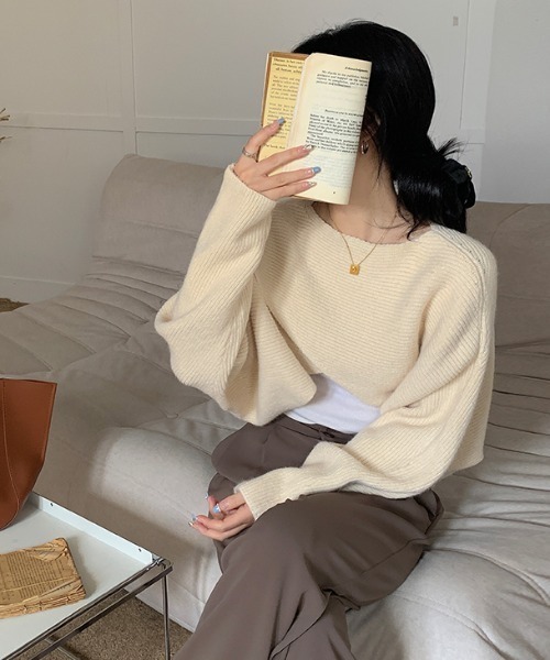 Vipoa(ヴィポア)の「クロスラップショートニット(ニット/セーター・レディース・ブラック/ベージュ/グレー/アイボリー/ブルー・FREE)」の7枚目の写真