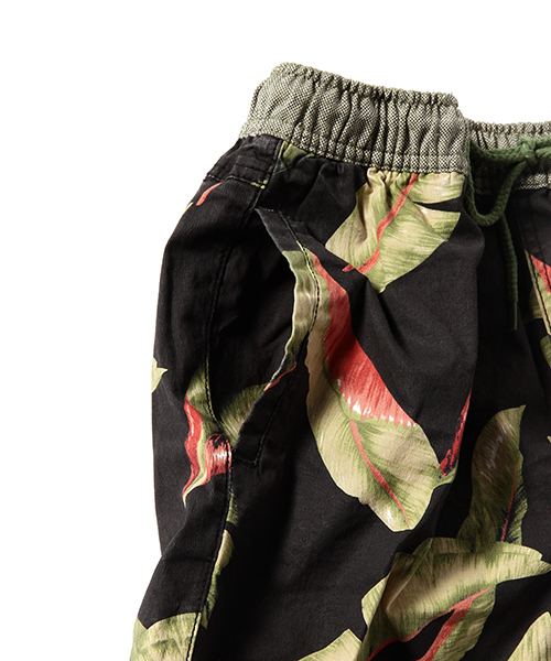 DEUS EX MACHINA(デウスエクスマキナ)の「DEUS EX MACHINA / パームプリントショーツ(その他パンツ・メンズ・ブラック・X-SMALL/SMALL/MEDIUM)」の2枚目の写真