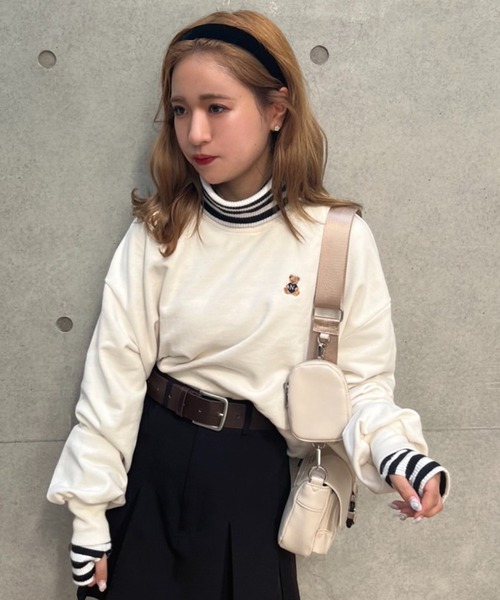 one after another NICE CLAUP（ワンアフターアナザーナイスクラップ）の「NCくま刺しゅうスウェット（スウェット・レディース・ネイビー/ブラウン/グリーン/アイボリー・FREE）」の2枚目の写真