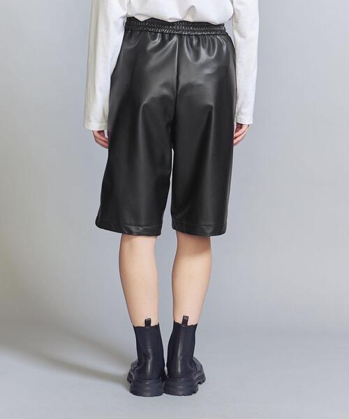 BEAUTY&YOUTH UNITED ARROWS(ビューティーアンドユースユナイテッドアローズ)の「フェイクレザー ハーフ イージー パンツ -ウォッシャブル-(その他パンツ・レディース・ブラック・S/M)」の4枚目の写真