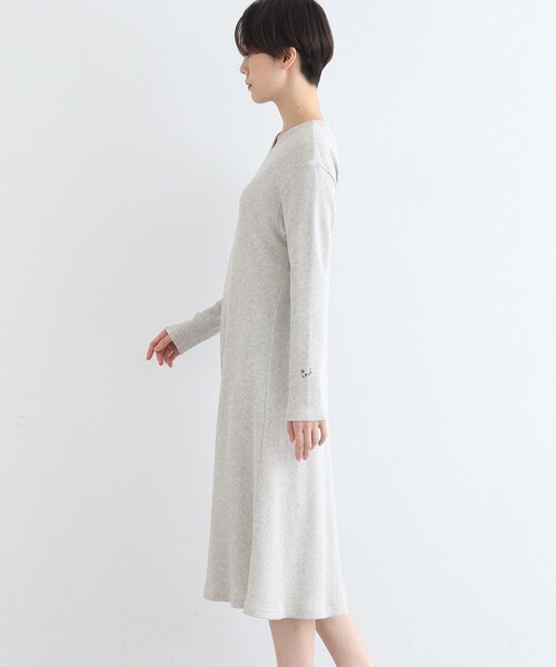 INDIVI(インディヴィ)の「【LIFE/SETUP可能】ワッフルフレアワンピース(ワンピース・レディース・ライトグレー系8/チャコール・34/38)」の5枚目の写真
