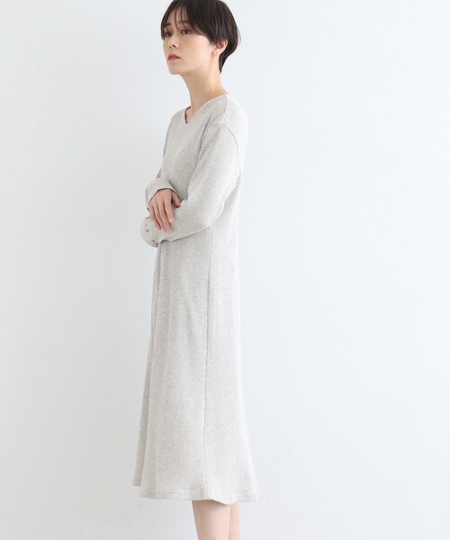 INDIVI(インディヴィ)の「【LIFE/SETUP可能】ワッフルフレアワンピース(ワンピース・レディース・ライトグレー系8/チャコール・34/38)」の12枚目の写真