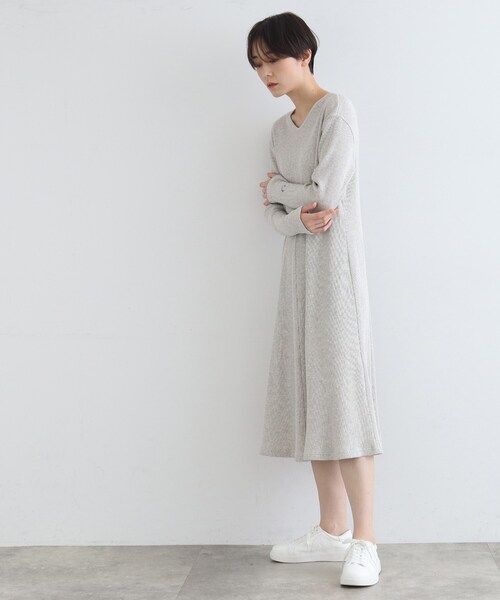 INDIVI(インディヴィ)の「【LIFE/SETUP可能】ワッフルフレアワンピース(ワンピース・レディース・ライトグレー系8/チャコール・34/38)」の22枚目の写真