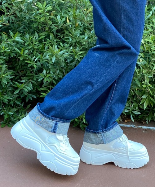 WEGO（ウィゴー）の「WEGO/ボリュームスニーカー（スニーカー・レディース・ブラック/ホワイト/その他1・MEDIUM/LARGE）」の4枚目の写真