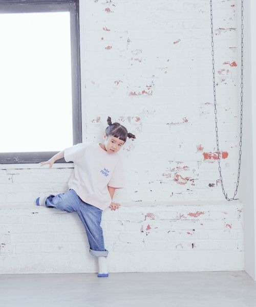 LOWRYS FARM（ローリーズファーム）の「ＣＯＮＥデニムストレートパンツ　177878（デニムパンツ・キッズ・ブルー/ワンウォッシュ/ライトブルー・110cm/120cm/130cm/140cm/150cm）」の13枚目の写真