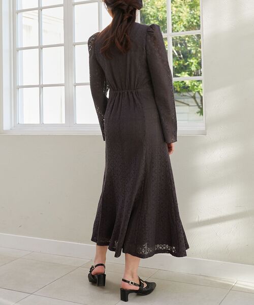 MAJESTIC LEGON(マジェスティックレゴン)の「レースロングワンピース(ワンピース・レディース・アイボリー/ブラウン/ライトグリーン・SMALL/MEDIUM)」の18枚目の写真