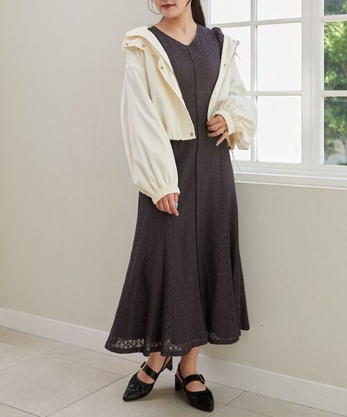 MAJESTIC LEGON(マジェスティックレゴン)の「レースロングワンピース(ワンピース・レディース・アイボリー/ブラウン/ライトグリーン・SMALL/MEDIUM)」の20枚目の写真