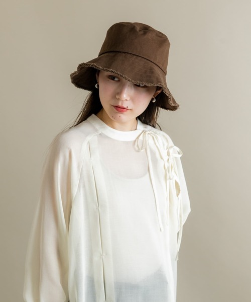 SMELLY（スメリー）の「ツイルフリンジバケットハット（ハット・レディース・ブラウン/ブラック/アイボリー・-）」の13枚目の写真