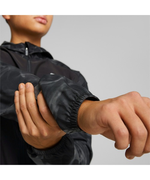 PUMA(プーマ)の「PUMA プーマ メンズ ランニング RUN FAVORITE AOP ウーブン ジャケット(ブルゾン・メンズ・ブルー系その他/グレー/ブラック系その他・LARGE/X-LARGE/XX-LARGE/MEDIUM/SMALL)」の17枚目の写真