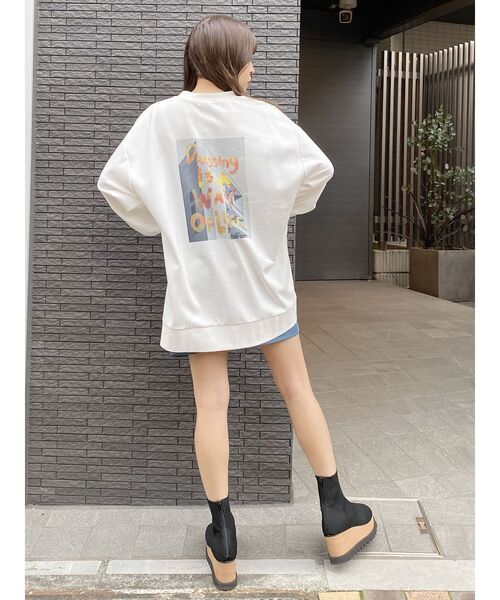 MURUA(ムルーア)の「サイドスリットロンT(Tシャツ/カットソー・レディース・グリーン/ホワイト・FREE)」の14枚目の写真