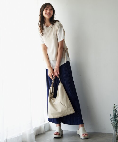 ikka(イッカ)の「スライドサボサンダル(サンダル・レディース・ベージュ/オフホワイト/ブラック・M/L)」の19枚目の写真