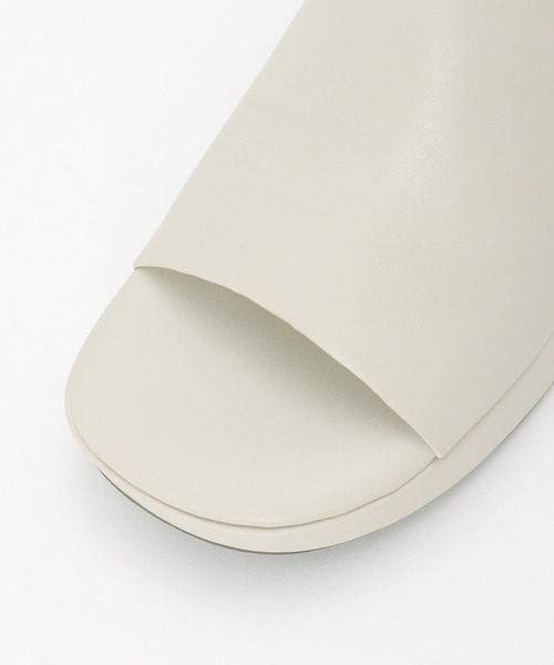 ikka(イッカ)の「スライドサボサンダル(サンダル・レディース・ベージュ/オフホワイト/ブラック・M/L)」の9枚目の写真