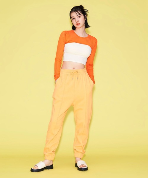FOREVER 21（フォーエバー トゥエンティーワン）の「【POP】ボレロショートニット（ニット/セーター・レディース・オレンジ/ブラック/ライトグレー・FREE）」の4枚目の写真