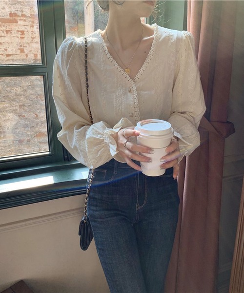 BLANC FICELLE(ブランフィセル)の「レース カシュクール シャツ(シャツ/ブラウス・レディース・ベージュ・S/L/M/XL)」の3枚目の写真