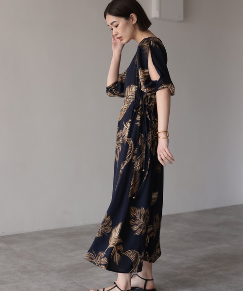 HERENCIA（ヘレンチア）の「ショルダー スリット ドローストリング ボタニカル柄 ワンピース ドレス（ドレス・レディース・ネイビー・FREE）」の13枚目の写真