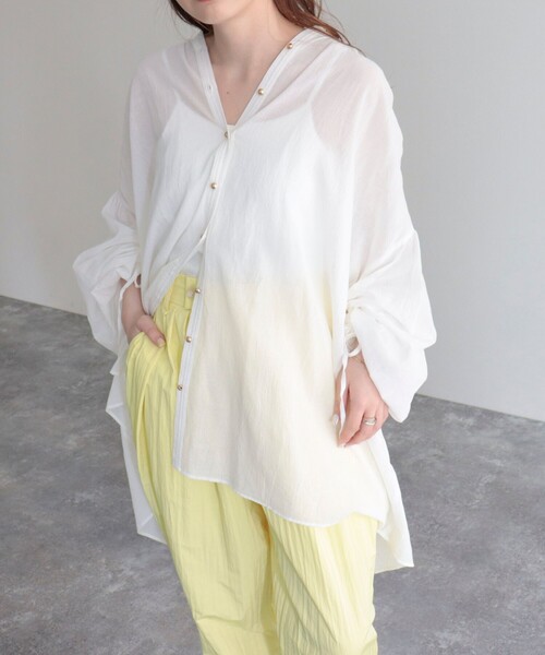 fredy emue（フレディエミュ）の「【fredyemueフレディエミュ】ドロストボリュームシャツブラウス（シャツ/ブラウス・レディース・レッド/サックスブルー/ブラック/オフホワイト/パープル・38）」の8枚目の写真