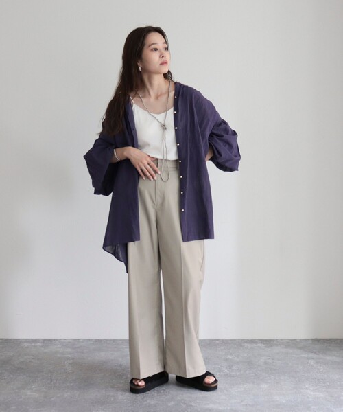 fredy emue（フレディエミュ）の「【fredyemueフレディエミュ】ドロストボリュームシャツブラウス（シャツ/ブラウス・レディース・レッド/サックスブルー/ブラック/オフホワイト/パープル・38）」の21枚目の写真