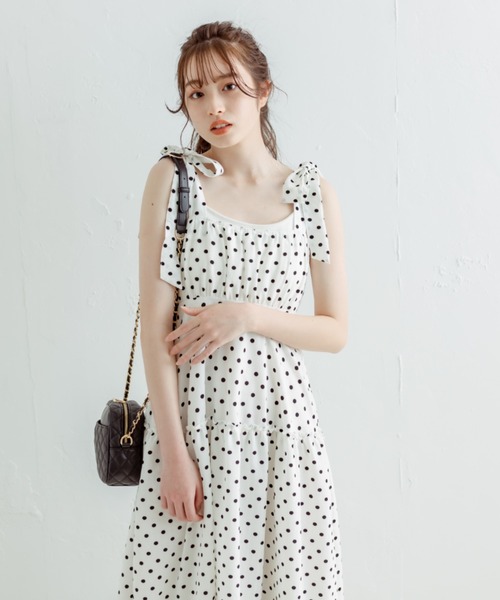 OLIVE des OLIVE(オリーブデオリーブ)の「【WEB・渋谷109店限定】リボンティアードキャミワンピース 1031090430(ワンピース・レディース・オフホワイト/イエロー/ラベンダー/サックスブルー/ピンク/ブラック・FREE)」の7枚目の写真