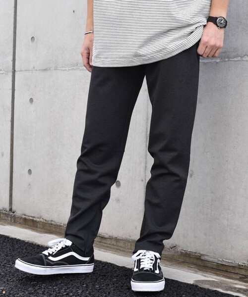 SHIPS any（シップス エニィ）の「SHIPS any: ダンボールニット ストレッチ スリム テーパード ジョガー パンツ 24SS （セットアップ対応）◇（その他パンツ・メンズ・グレー/ブラック/ダークグレー・SMALL/MEDIUM/LARGE/X-LARGE）」の9枚目の写真