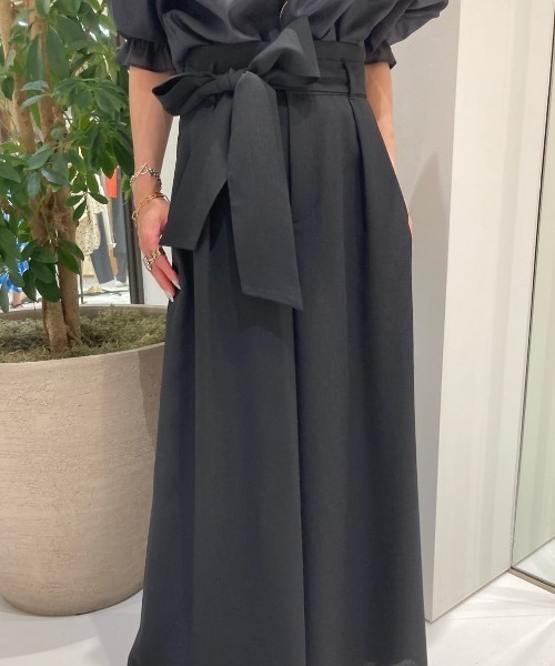 LOULOU WILLOUGHBY(ルルウィルビー)の「【LOULOU WILLOUGHBY】リネンライクワイドギャザーパンツ(その他パンツ・レディース・ブラック/ホワイト/イエロー・1/2)」の15枚目の写真