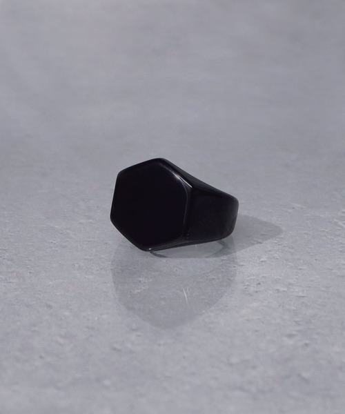 SBG（エスビー）の「SBG デザイン印台リング（リング・メンズ・ブラック/グレー系その他/シルバー/ゴールド/ブラック系その他4/ゴールド系その他3/シルバー系その他4/グレー系その他4/ゴールド系その他4/シルバー系その他2/シルバー系その他5/グレー系その他5/ブラック系その他5/シルバー系その他3/グレー系その他2/ブラック系その他3/ゴールド系その他5/グレー系その他3/ブラック系その他2/ゴールド系その他2/ブラック系・16号/18号/21号）」の4枚目の写真