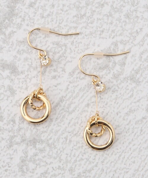 grove(グローブ)の「◆プチダブルリングビジューフックピアス(ピアス(両耳用)・レディース・ピンクゴールド/シルバー/ゴールド・00)」の2枚目の写真