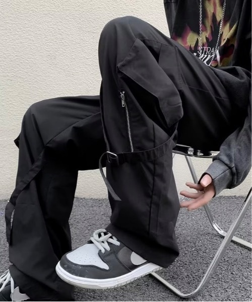 Burner(バーナー)の「【OKUOKU 0909】 ストレート / デザイン / パンツ oku-bottom-713857127974-28 Y(カーゴパンツ・メンズ・ブラック/カーキ・M/L)」の2枚目の写真