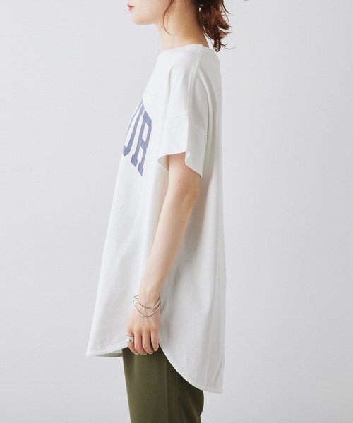 PUAL CE CIN(ピュアルセシン)の「カレッジロゴ ラウンドTシャツ(Tシャツ/カットソー・レディース・オフホワイト/スミクロ/ベージュ・FREE)」の18枚目の写真
