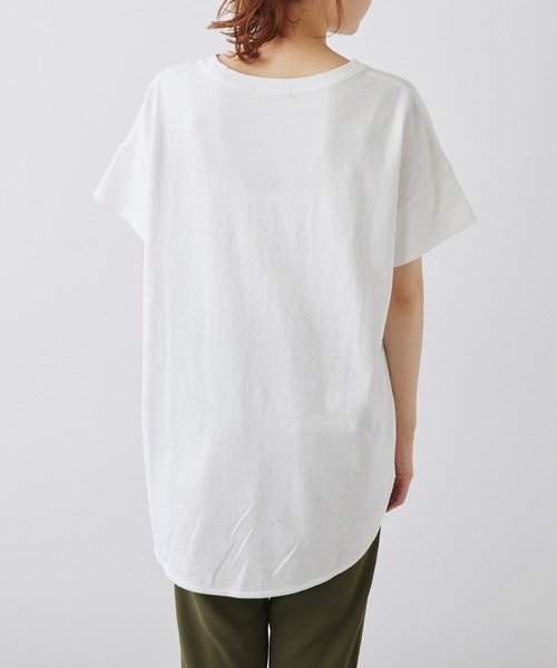 PUAL CE CIN(ピュアルセシン)の「カレッジロゴ ラウンドTシャツ(Tシャツ/カットソー・レディース・オフホワイト/スミクロ/ベージュ・FREE)」の19枚目の写真