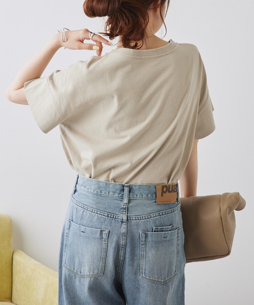 PUAL CE CIN(ピュアルセシン)の「カレッジロゴ ラウンドTシャツ(Tシャツ/カットソー・レディース・オフホワイト/スミクロ/ベージュ・FREE)」の12枚目の写真