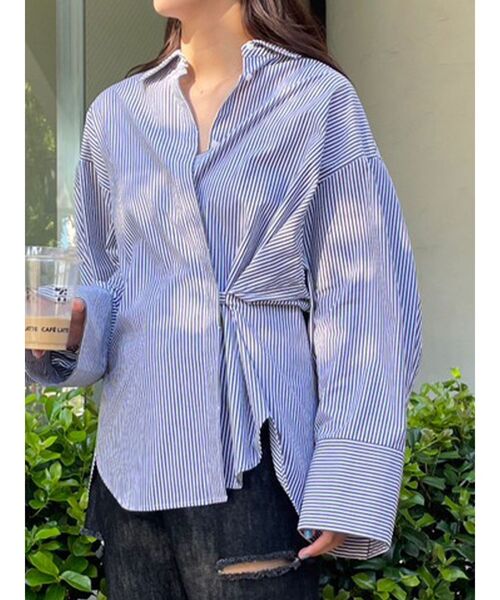 LAGUNAMOON（ラグナムーン）の「2WAYオーバーサイズシャツ（シャツ/ブラウス・レディース・ベージュ/アイボリー/ブラック・FREE）」の14枚目の写真