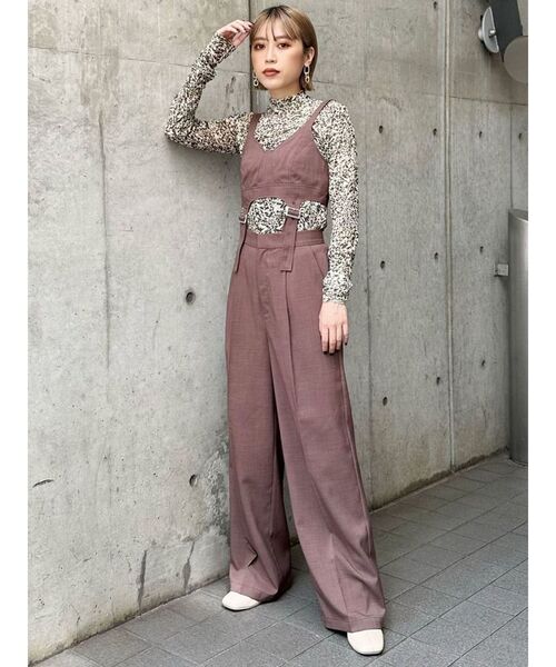 MURUA(ムルーア)の「ビスチェディテールロンパース(つなぎ/オールインワン・レディース・グリーン/ブラック/ブラウン・FREE)」の4枚目の写真