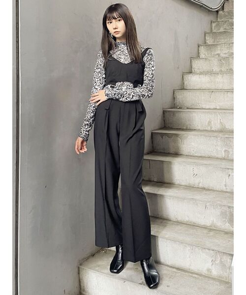 MURUA(ムルーア)の「ビスチェディテールロンパース(つなぎ/オールインワン・レディース・グリーン/ブラック/ブラウン・FREE)」の8枚目の写真