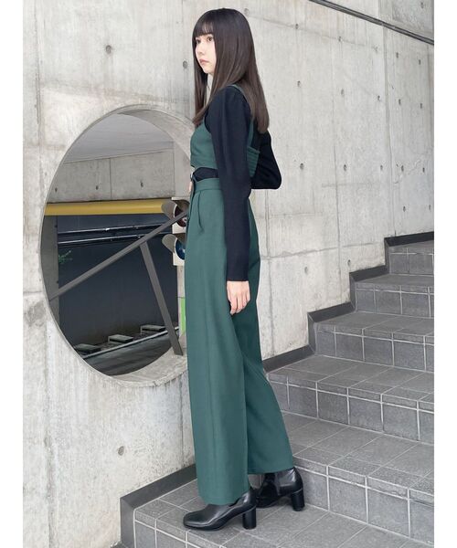 MURUA(ムルーア)の「ビスチェディテールロンパース(つなぎ/オールインワン・レディース・グリーン/ブラック/ブラウン・FREE)」の13枚目の写真