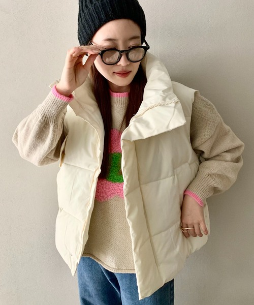 EPICKS（エピックス）の「スタンドネック中綿ベスト（ダウンベスト・レディース・ホワイト/ブラック・M/L/S）」の13枚目の写真