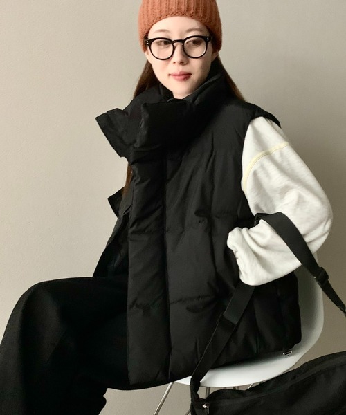 EPICKS（エピックス）の「スタンドネック中綿ベスト（ダウンベスト・レディース・ホワイト/ブラック・M/L/S）」の21枚目の写真